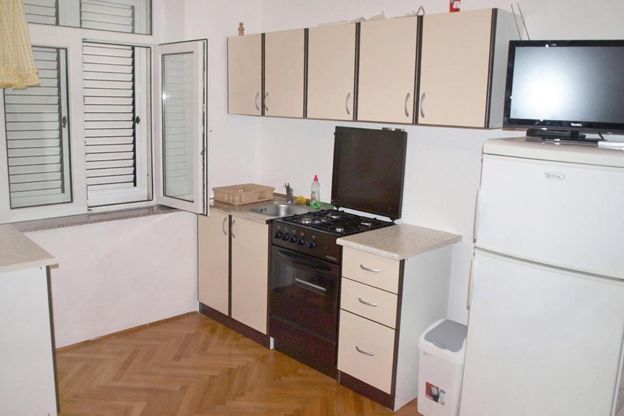 Apartments By The Sea Metajna, Pag - 6351 Exterior foto